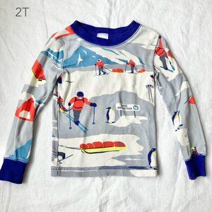 (🎨$3 PLAY) Mini Boden 2T Skiing Snow Pajama Shirt Top Winter